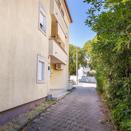 Apartment Stellina Štinjan Exteriör bild